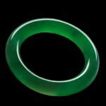Kehan specialises in the identification, grading and valuation of Chinese jade jewellery and carvings