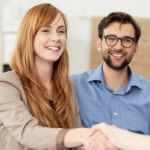 Vickie provides a home-visit service where she brings a portable gemological laboratory to your home, bank or office. All work is carried out in your presence.